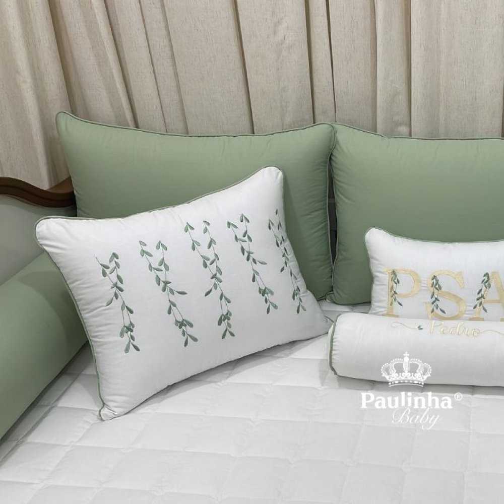 Enxoval de Cama Babá 08 Peças Branco e Malva Evolutivo