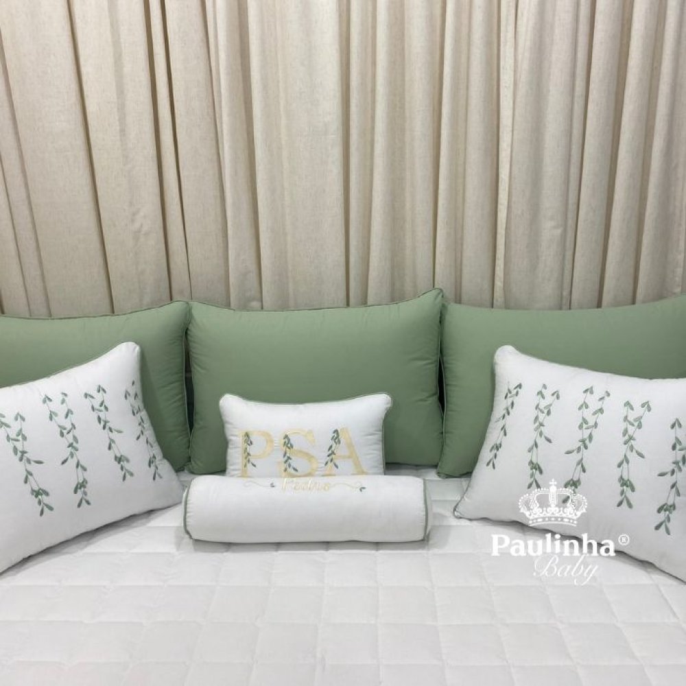 Enxoval de Cama Babá 08 Peças Branco e Malva Evolutivo